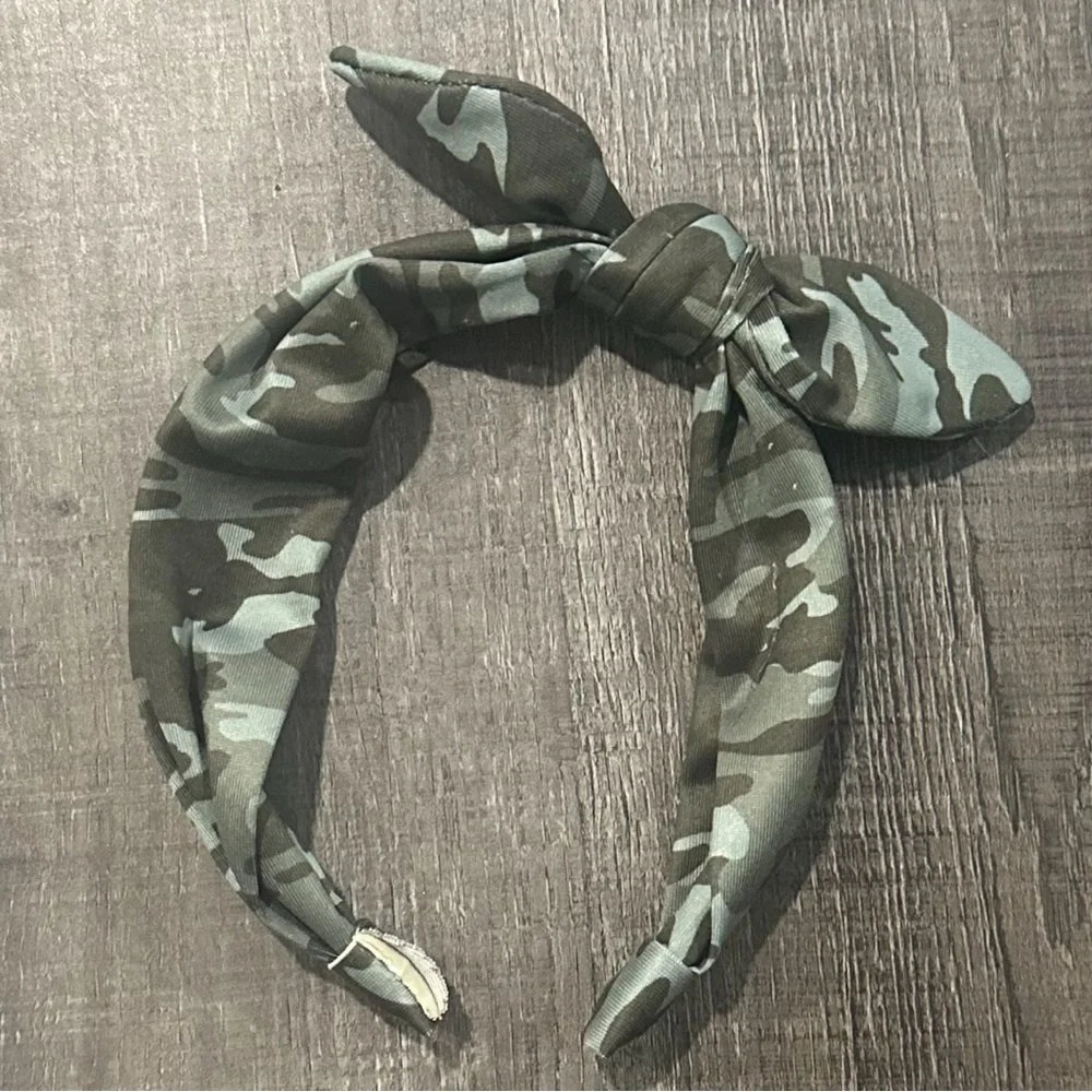 💞 New Green Camo Headband